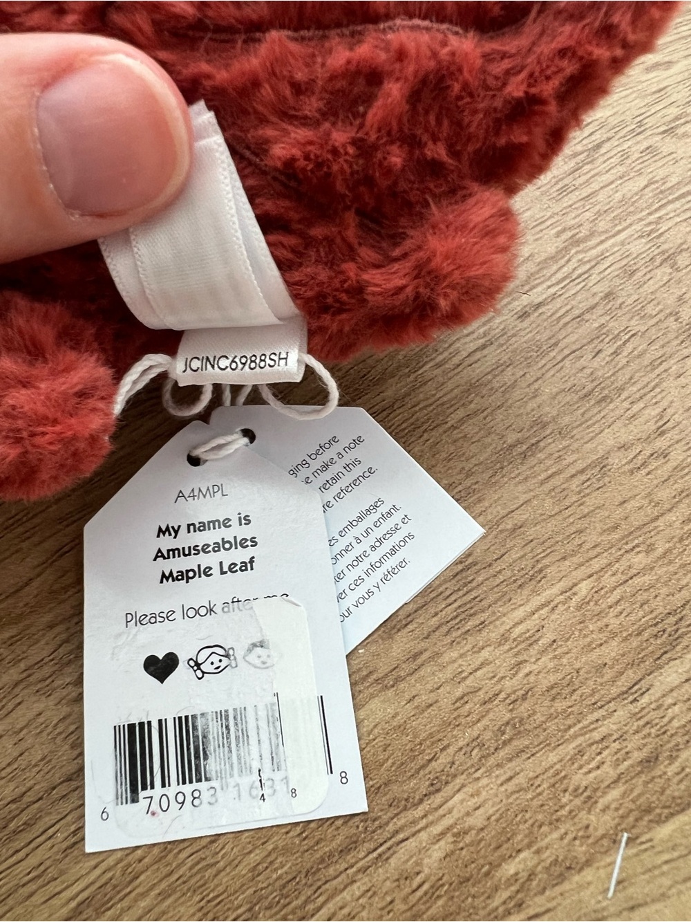 Jellycat Amuseables Maple Leaf BNWT - Picture 4 of 4